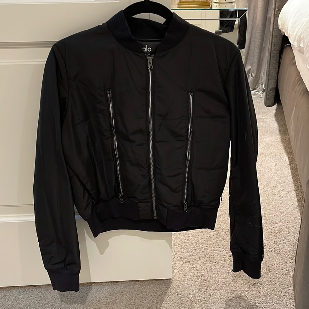 ALO BOMBER JACKET NEVER WORN